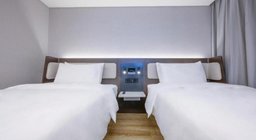 Hanting Hotel Beijing Wangfujing Pequim Exterior foto